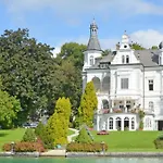 Dermuth - Parkvilla Woerth Pörtschach am Wörthersee