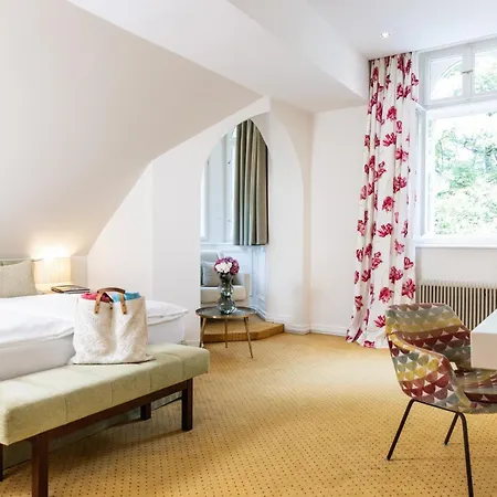 Dermuth - Parkvilla Woerth Hotel