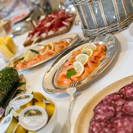德尔穆思酒店–帕克维拉沃尔斯 酒店 Pörtschach am Wörthersee